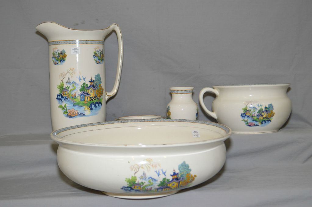 Vintage bowl and jug set including washbowl, water jug, soap dish
