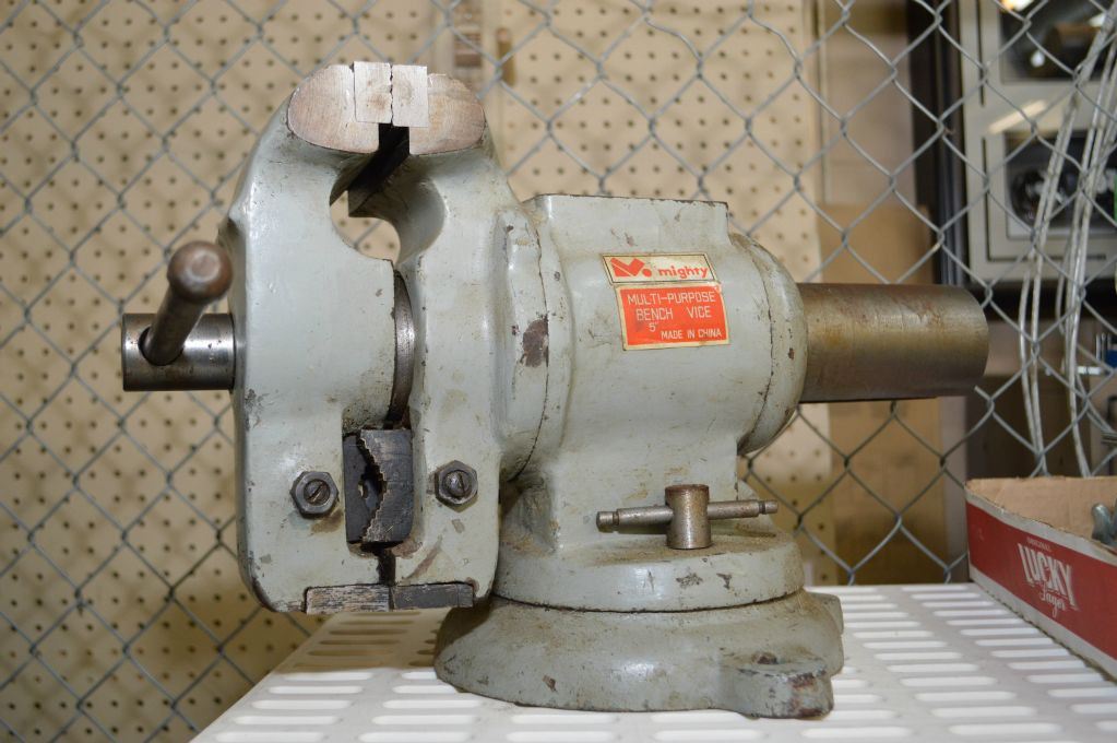 Might Multi Purpose Bench Vice