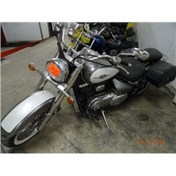 2003 Suzuki Boulevard 805CC Motorcycle