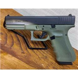 Glock 22 Gen 4 Battle Field Green .40 S&W 3 mags
