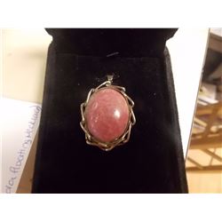 PENDANT - PINK QUARTZ CABACHON STONE