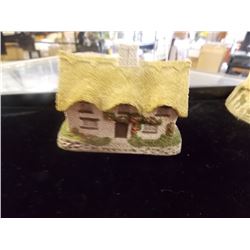 ORNAMENT  - THE DOVER HOUSE - BY  DAVID WINTER