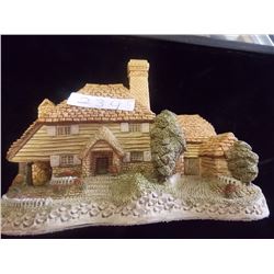 ORNAMENT  - KENT HOUSE - BY  DAVID WINTER