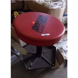 TEAM MECHANIX WORK STOOL