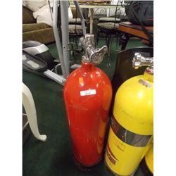 AIR TANK WITH NO CARRY STRAPS - RED