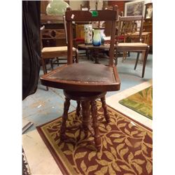 VINAGE CHAIR WITH LEATHER SEAT ON SWIVAL BASE