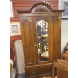 EARLY 1900'S WARDROBE