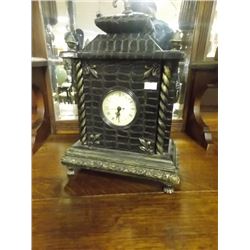 VINTAGE MANTLE CLOCK