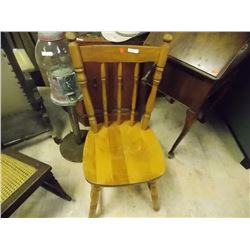 MAPLE SIDE CHAIR