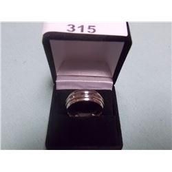 MANS TITANIUM RING