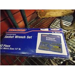 NEW WESTWARD SOCKET WRENCH SET - 42 PIECE - SEALED PACKAGE - SAE & METRIC