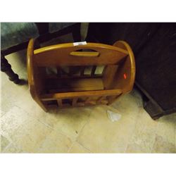 PINE MAGAZINE TOTE / HOLDER