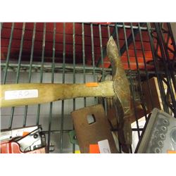 VINTAGE CHIPPING HAMMER