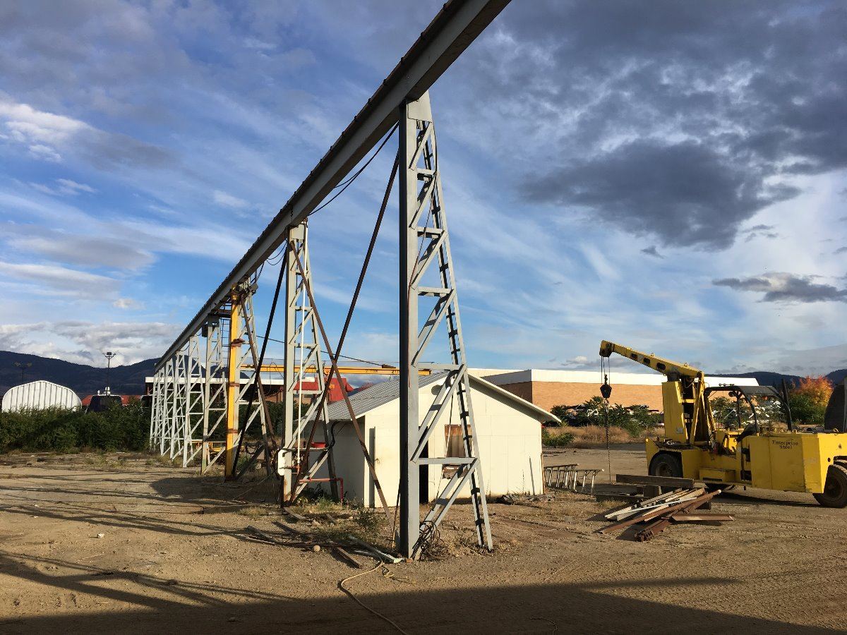Overhead Rails Extendable APPROXIMATELY 550' OVERHEAD CRANE RAILS WITH EXTERIOR UPRIGHTS AND BUZZ ...