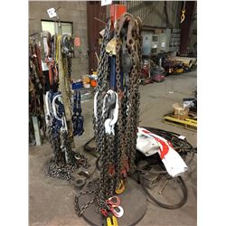 LARGE QUANTITY OF CHAINS / LIFTING EQUIPMENT ON STAND