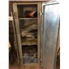 Image 2 : IMPERIAL SINGLE DOOR LOCKING METAL CABINET WITH CONTENTS