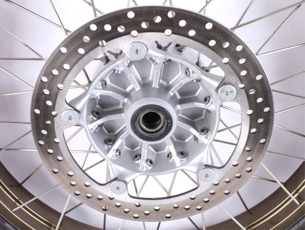 Set of New Rims and Tires for BMW GS 1200 The tire