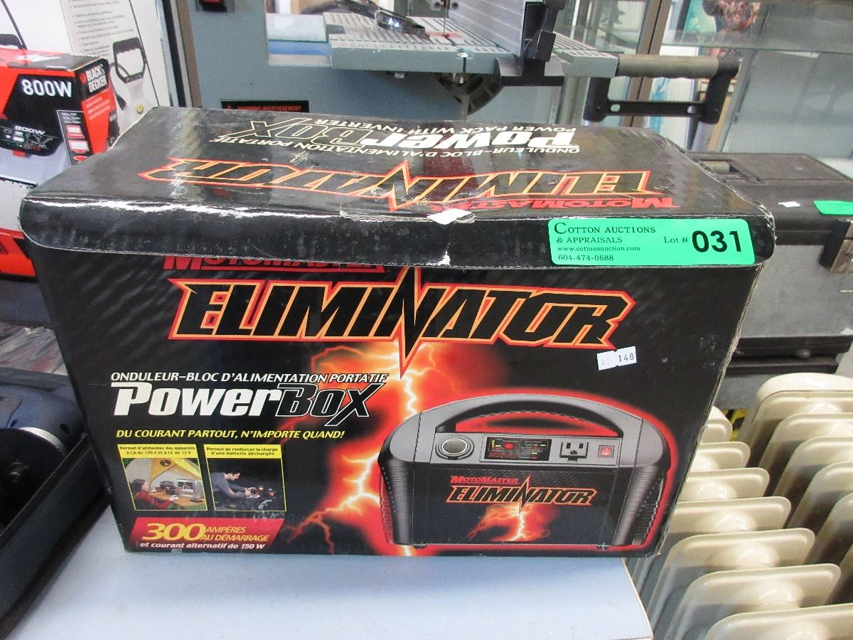 Motomaster Eliminator Power Box w/Inverter