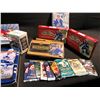 Image 2 : LARGE LOT OF HOCKEY CARDS IN RETAIL BOXES / PACKAGES
