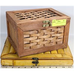 2 BAMBOO JEWELRY BOXES WITH LATCHES