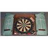 Image 1 : DART BOARD WITH CASE AND 6 DARTS