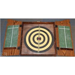 BULLSEYE DART BOARD IN CASE