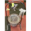 Image 2 : BASKET & METAL PLANT HOLDER