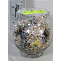 GLASS JAR FILLED WITH BROOCHES