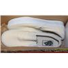 Image 1 : NEW IN BOX WOMENS AND MENS VANS SHOES