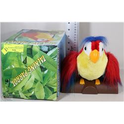 TALKING PARROT IN BOX "IMITATES WHAT YOU SAY"