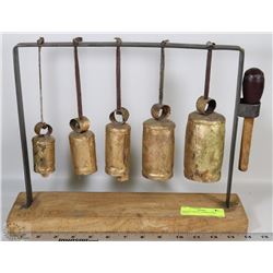 VINTAGE MUSIC CHIMES WITH STICK