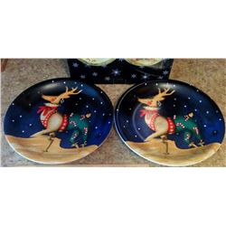 SET OF 2 REINDEER CHRISTMAS PLATES