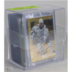 27 HOCKEY CARDS AUTOGRAPHS/ROOKIES #'D AND INSERTS