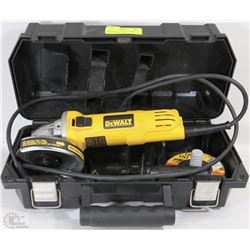 DEWALT 4 1/2" ANGLE GRINDER WITH PACK OF EXTRA
