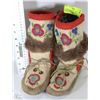 Image 1 : NATIVE HANDMADE YOUTH EMBROIDERED MUKLUKS