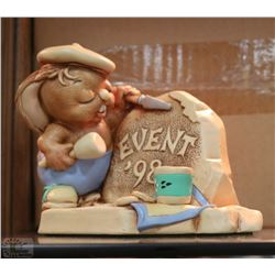 PENDELFIN MADE IN ENGLAND "EVENT 98" EVENT PIECE