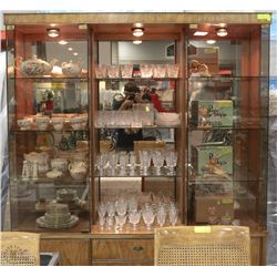 DREXEL SOLID WOOD DINING ROOM SET WITH MIRRORED