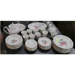 GIBSON CHINA 8PC PLACE SETTING DELICATE 22CT. GOLD