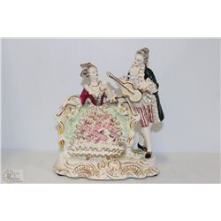 VINTAGE ESTATE PORCELAIN FIGURINE PAIR