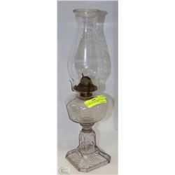 ANTIQUE ORNATE TURNING PURPLE GLASS COAL OIL LAMP