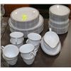 Image 1 : COMPLETE 8 PLACE SETTING NORITAKE DINNERWARE WITH