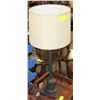 Image 1 : METAL TABLE LAMP