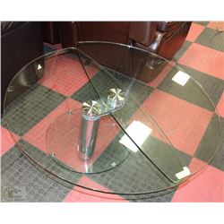 RESOLVE FURNISHINGS HEAVY GLASS COFFEE TABLE AND