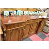 Image 1 : LARGE ESTATE WOOD CARVED SIDEBOARD