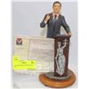 Image 1 : THE ARGUMENT FIGURINE WITH COA