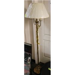 VINTAGE BRASS FLOOR LAMP