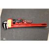 Image 1 : 2 PIPE WRENCHES 14" AND 18"WESTWARD AND HEAVY DUTY