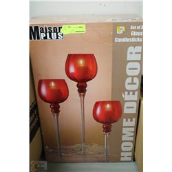 SET OF 3 GLASS CANDLESTICKS