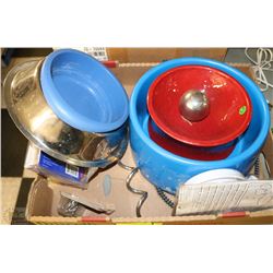 FLAT OF DOG SUPPLIES INCL HEATED BOWL ,CRATE BOWL