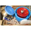 Image 1 : FLAT OF DOG SUPPLIES INCL HEATED BOWL ,CRATE BOWL